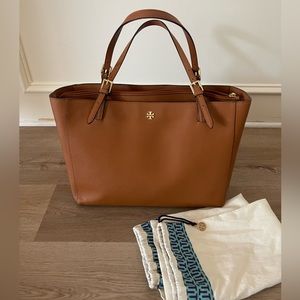 Tory Burch Large York Tote in Luggage